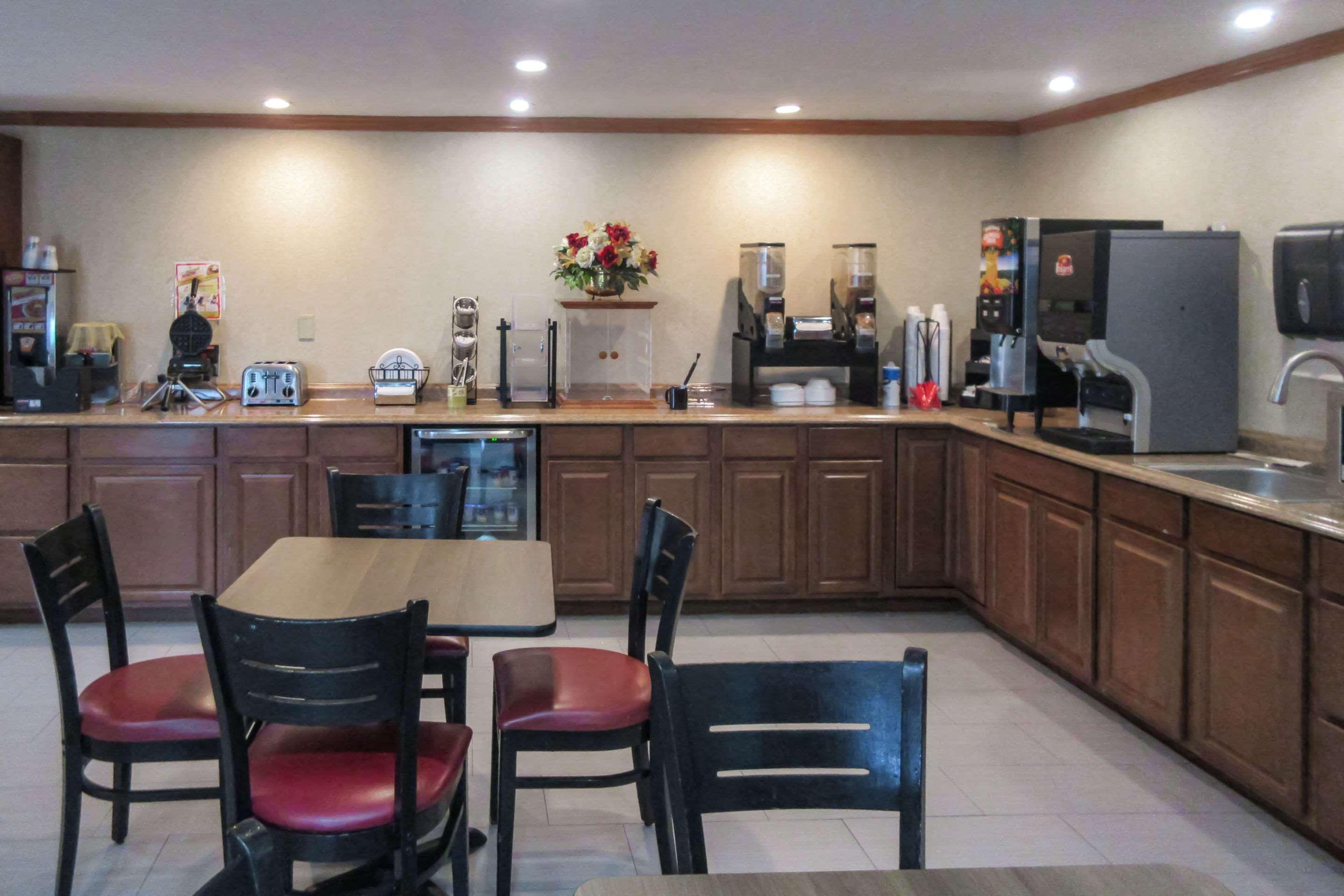 Hotel Days-inn By Wyndham Liverpool-syracuse Liverpool