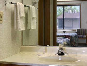 Days-inn By Wyndham Liverpool-syracuse Hotel